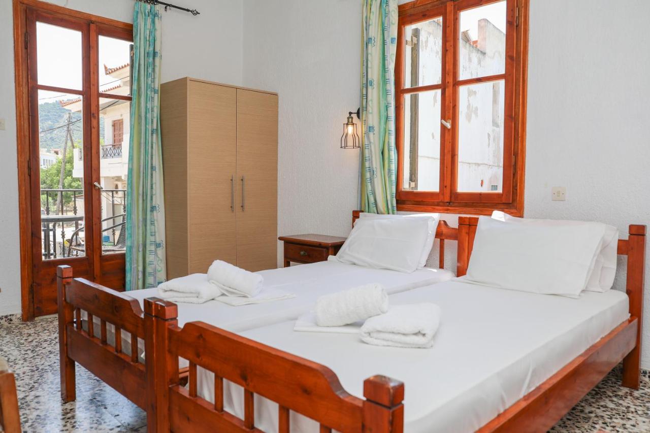 Fotini Rooms Skopelos Town Exterior foto
