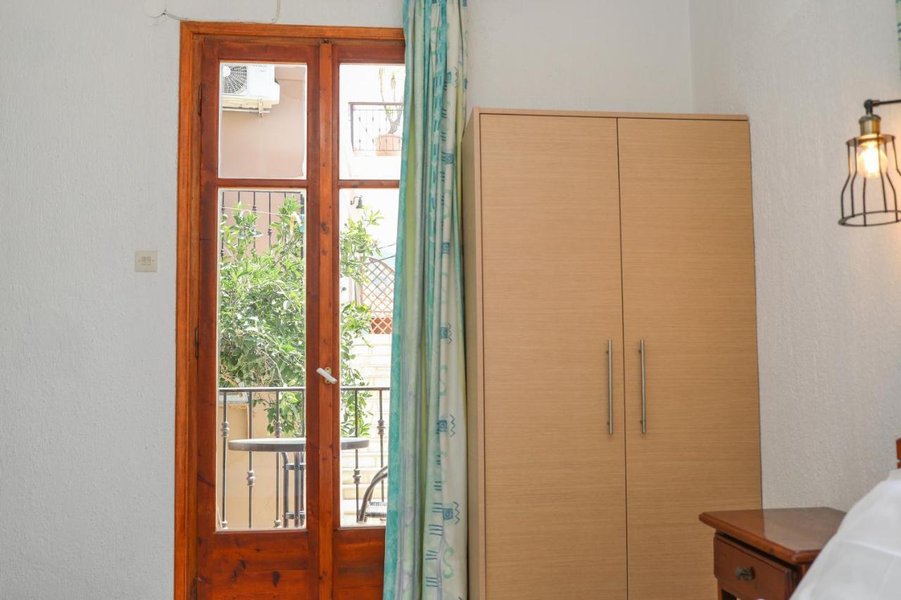 Fotini Rooms Skopelos Town Exterior foto